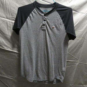 Hollister Gray Button Shirt (Medium)